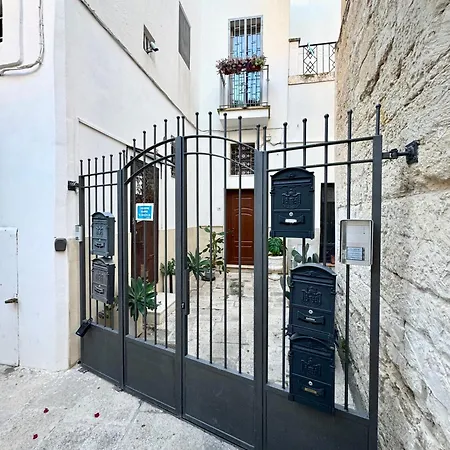 Dimora D'incanto Con Terrazza Vista Duomo Appartement Lecce